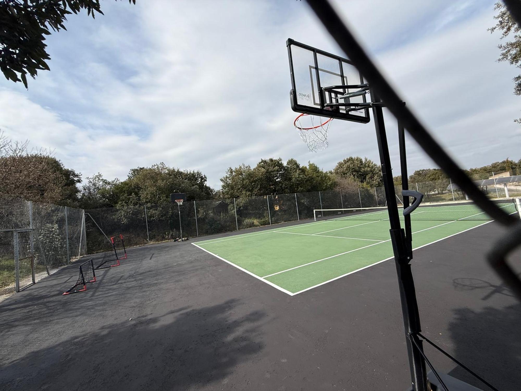 Carpediem Cevennes - Piscine & Terrain Tennis *